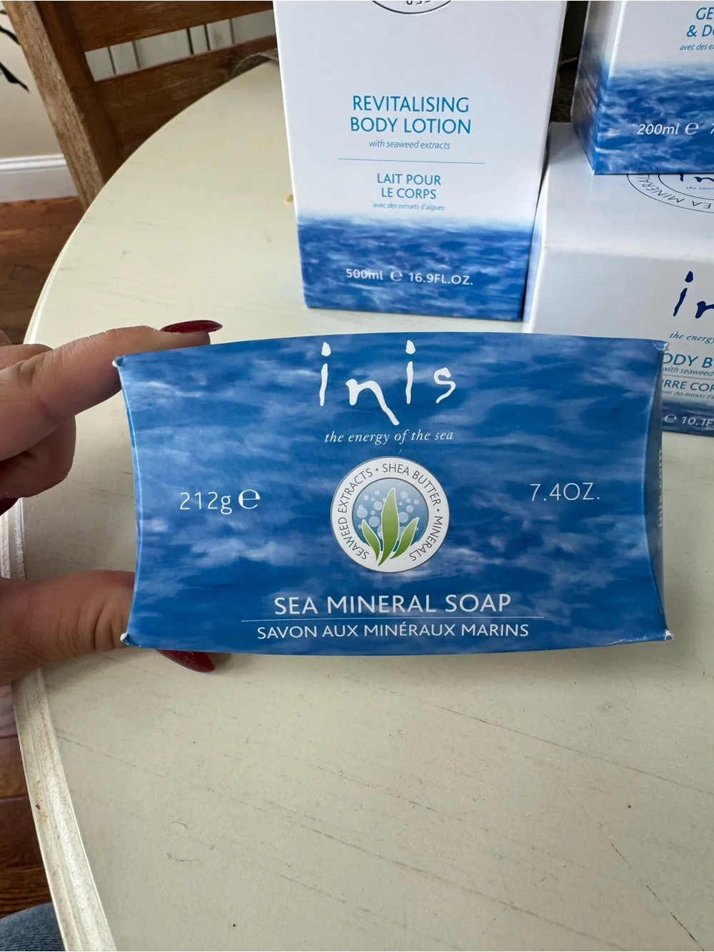 Inis Blue Revitalising Bath & Body Set